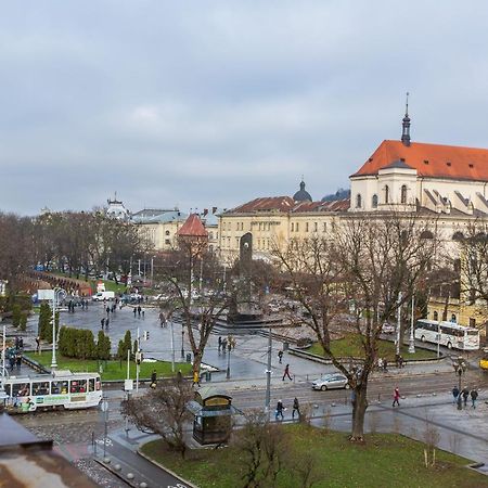 Квартира Подобово В Центрі На Вулиці Проспект Свободи 7 Львов Экстерьер фото